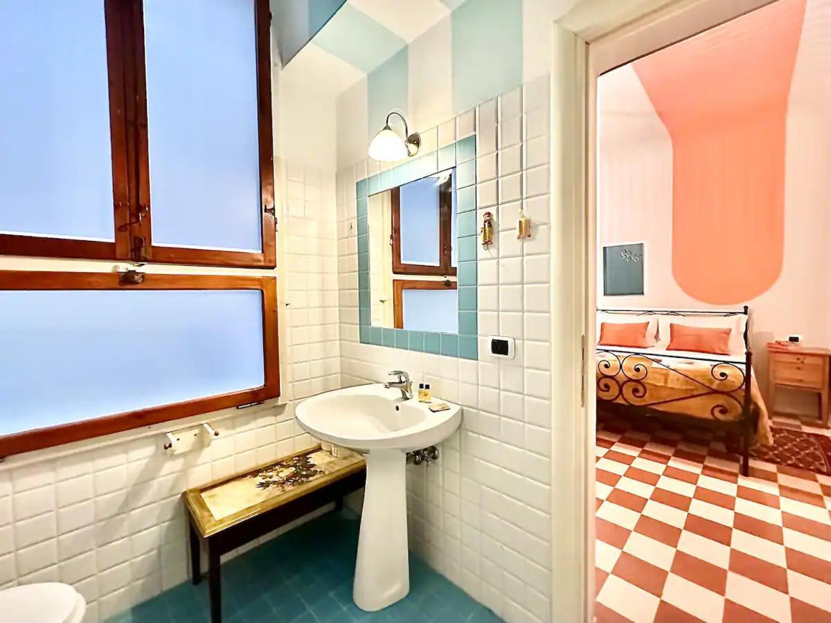 Raffaelli Rooms Travel Florence Close San Frediano מראה חיצוני תמונה